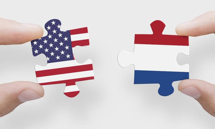 When do you have to pay US taxes while living in the Netherlands?
