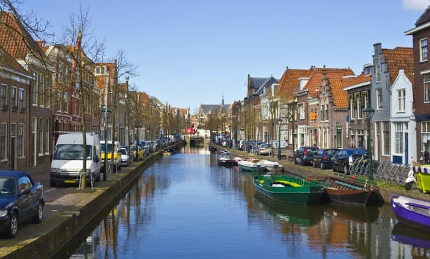 Dutch house sales back up to pre-crisis levels