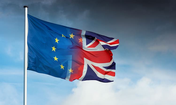 New Brexit information: IND to contact all Brits
