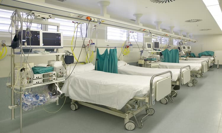 Half of Dutch coronavirus intensive care patients are under 50