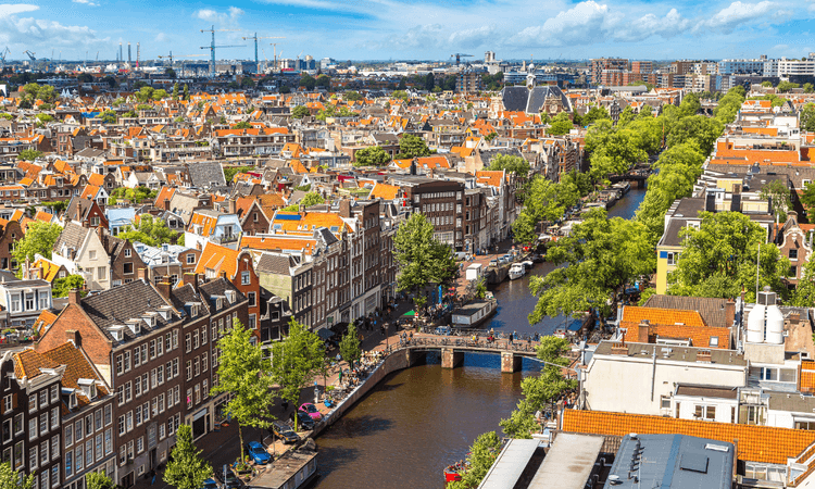 Average house in the Netherlands now worth more than 500.000 euros