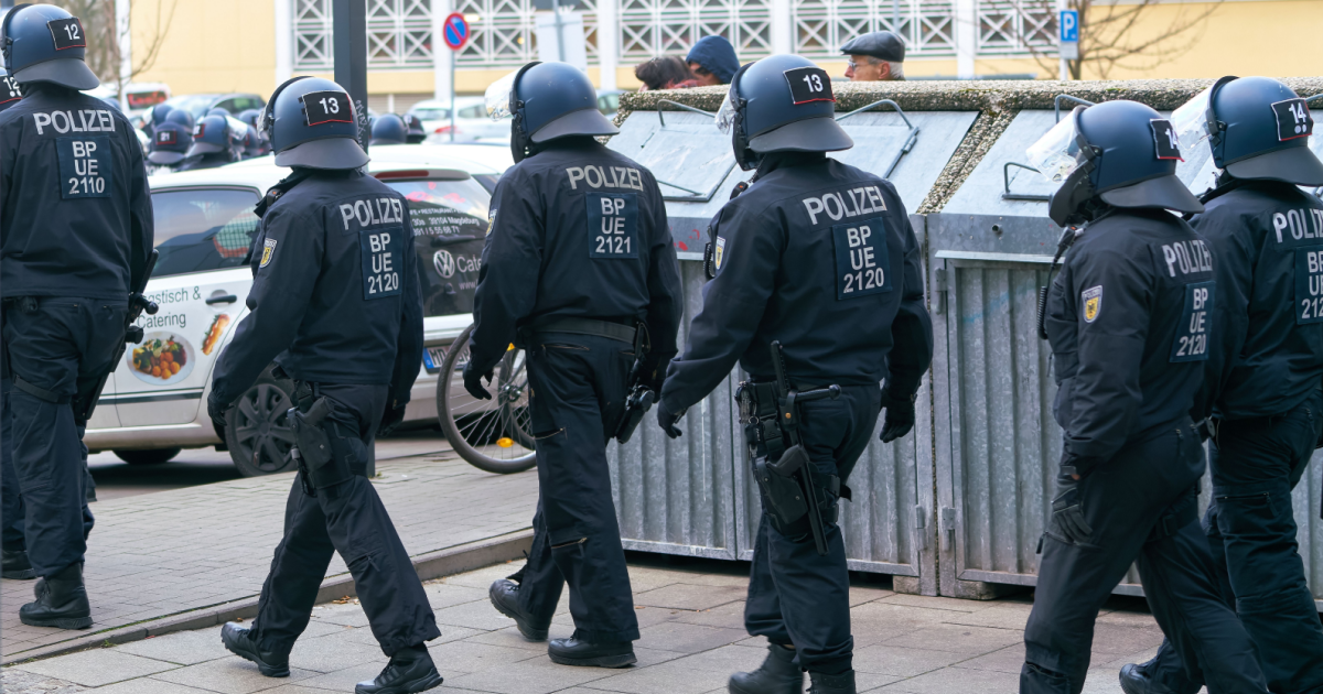 “Foreigners out” song chanted at police event in Saxony-Anhalt