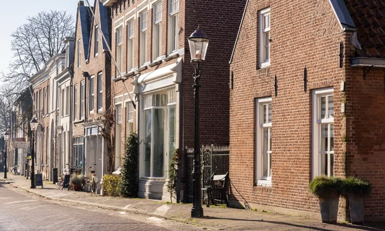 House prices and cost of renting falling across the Netherlands