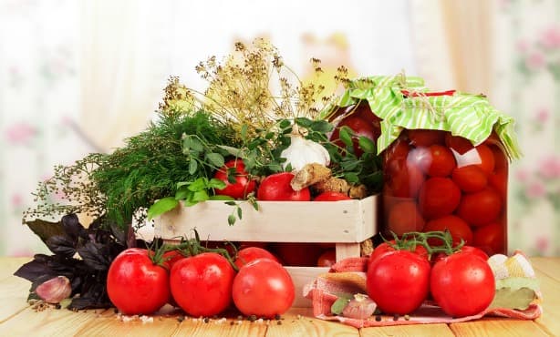 5 Dutch initiatives to help you save food and money