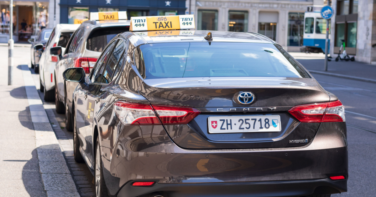Zurich taxi drivers call for price caps to return