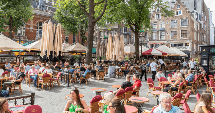 Majority of people in the Netherlands have easy access to food and fun