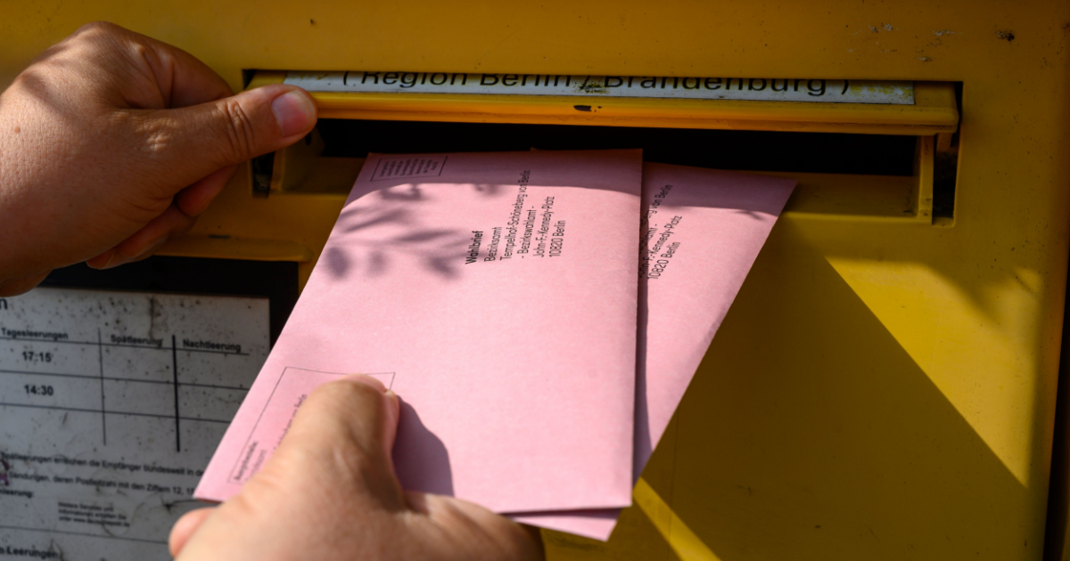 Berlin calling for September election helpers