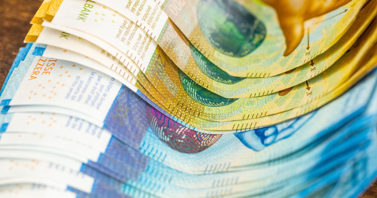 SNB reveals new Swiss banknote designs, asks public to vote for favourite