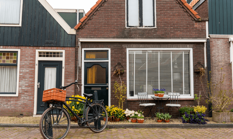 Majority of Dutch residents happy with their homes, according to survey