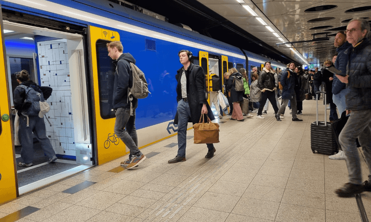 Trains running to and from Schiphol face disruptions from November 8