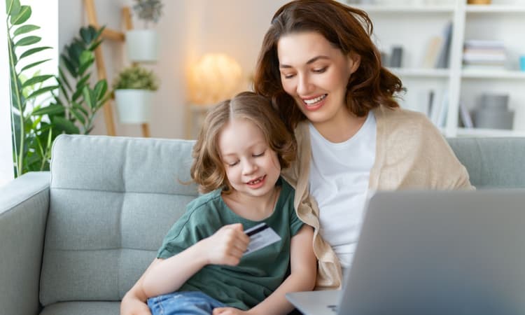 How Dutch parents teach their children to manage money
