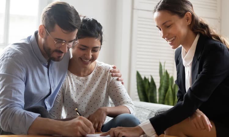 Buying a house without a financial clause: The benefits and the risks