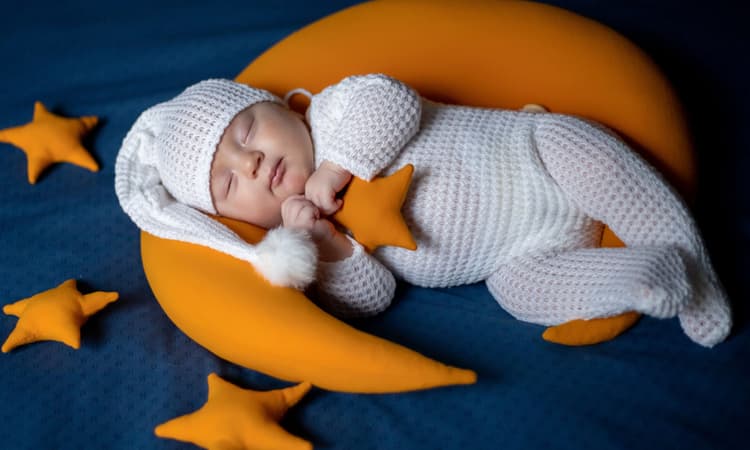 3 useful tips to help your baby fall asleep