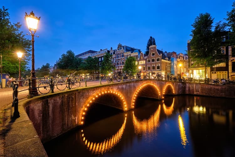 Memorial boat for coronavirus victims to sail through Amsterdam