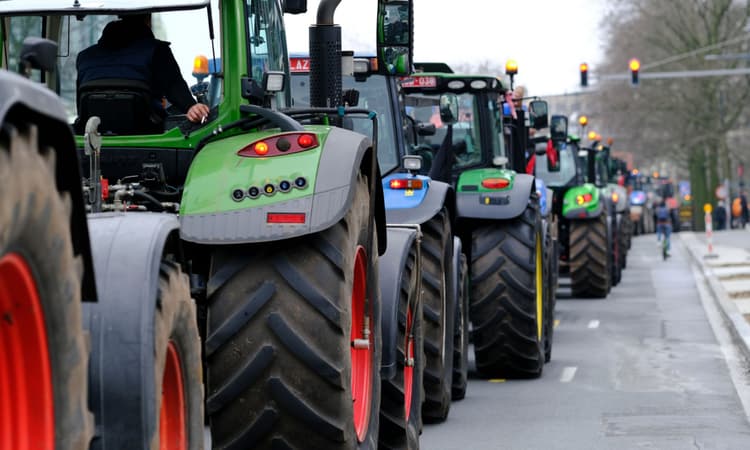 Belgian farmers block border roads near the Netherlands