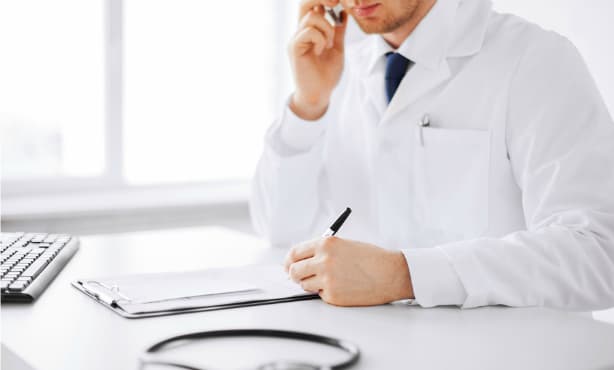 Amsterdammers avoid health treatment due to costs