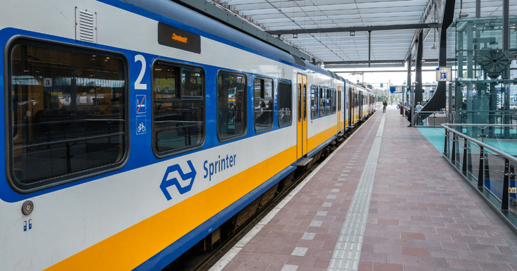 NS converts first-class seats on Dutch trains to make room for rush hour crowds