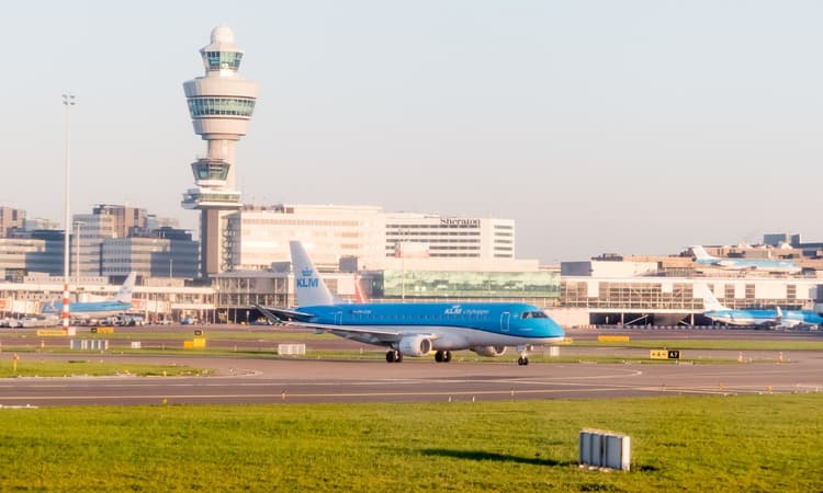 Dutch government wants to scrap flights between Amsterdam and Brussels 