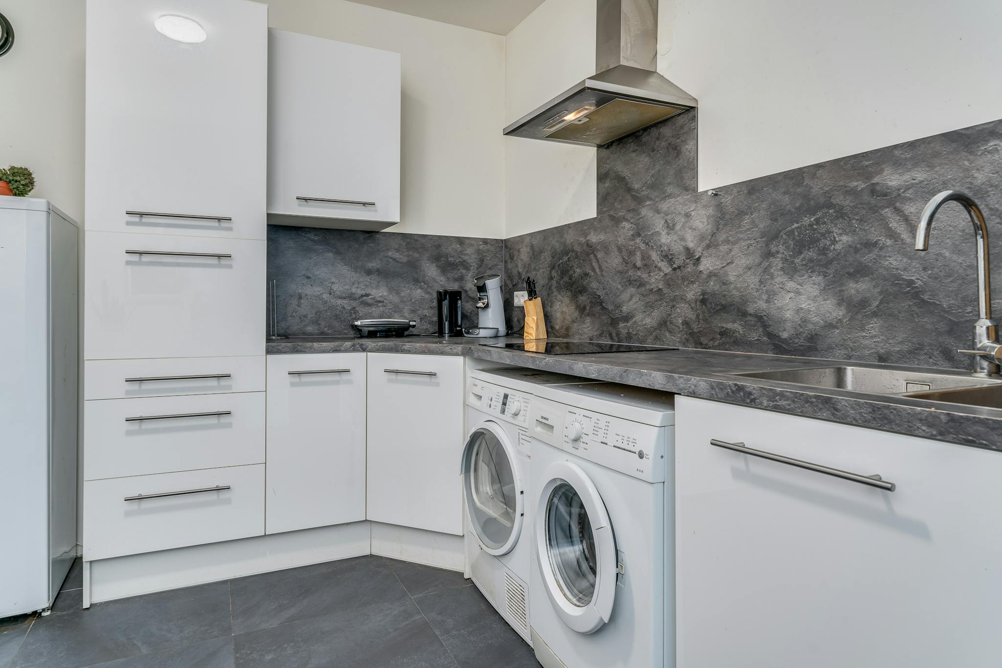 Apartment, Jacob van Akenstraat, Rotterdam