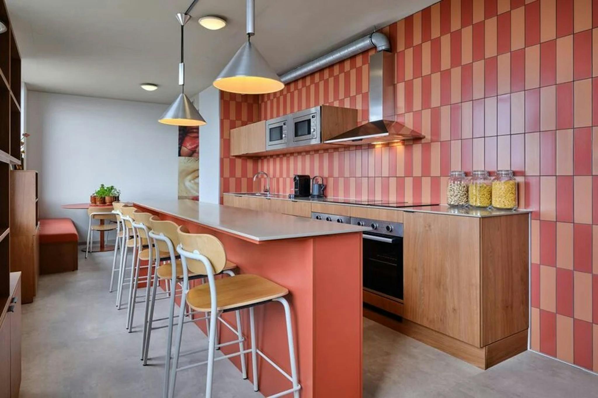 Apartment, Stationsweg, Eindhoven