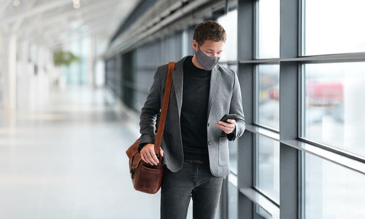 Dutch government lifts quarantine mandate for boosted travellers