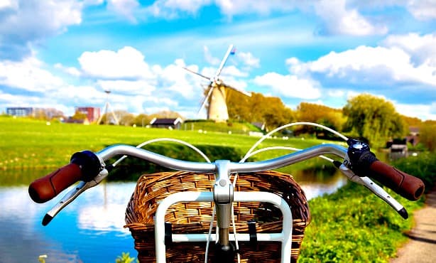 6 multi-day cycling trips in the Netherlands