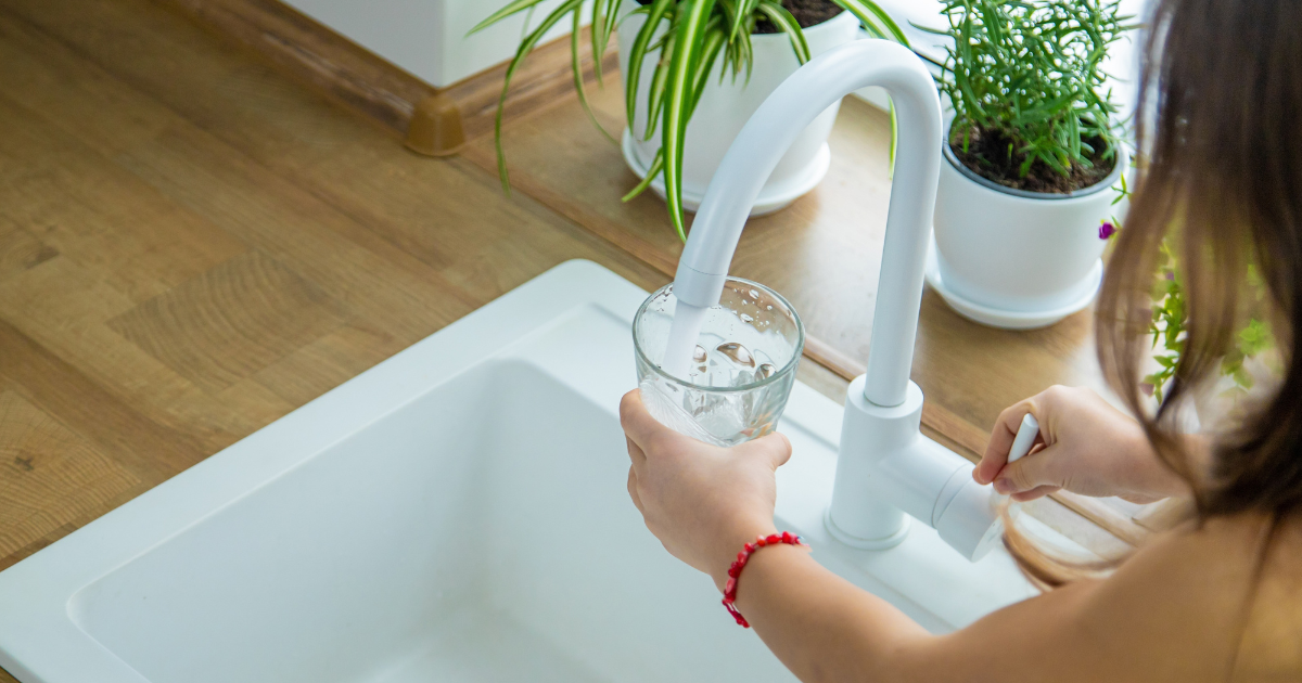 Over 1/3 of Dutch tap water contains "forever chemicals": Is it safe?