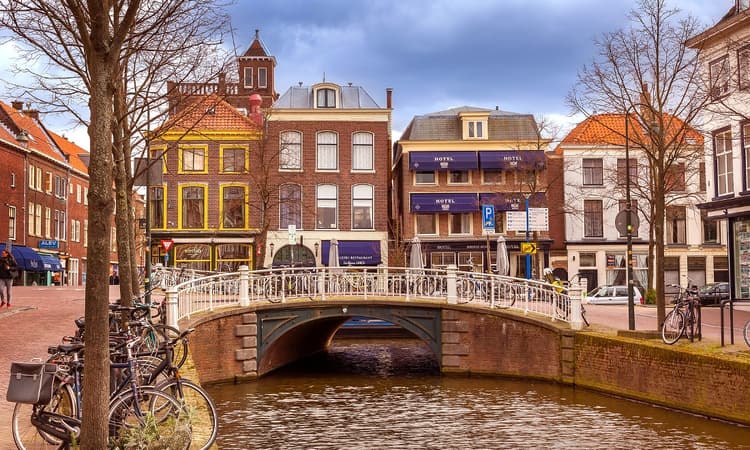 Buying a house in 2023: Everything you need to know