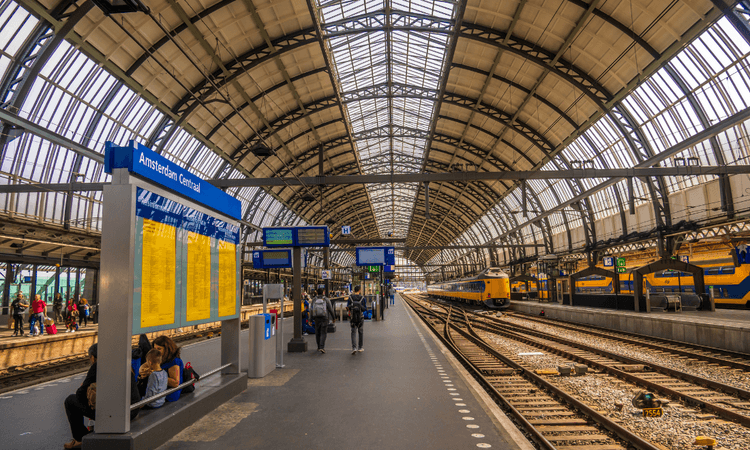 Trains around Amsterdam and Schiphol face disruptions from January 10