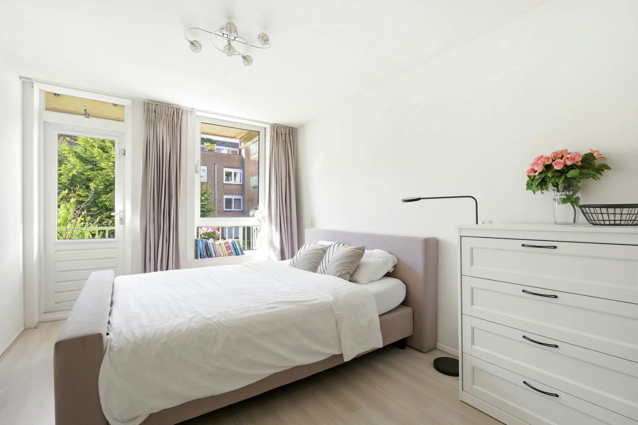 Apartment, Jacob van Lennepstraat, Amsterdam