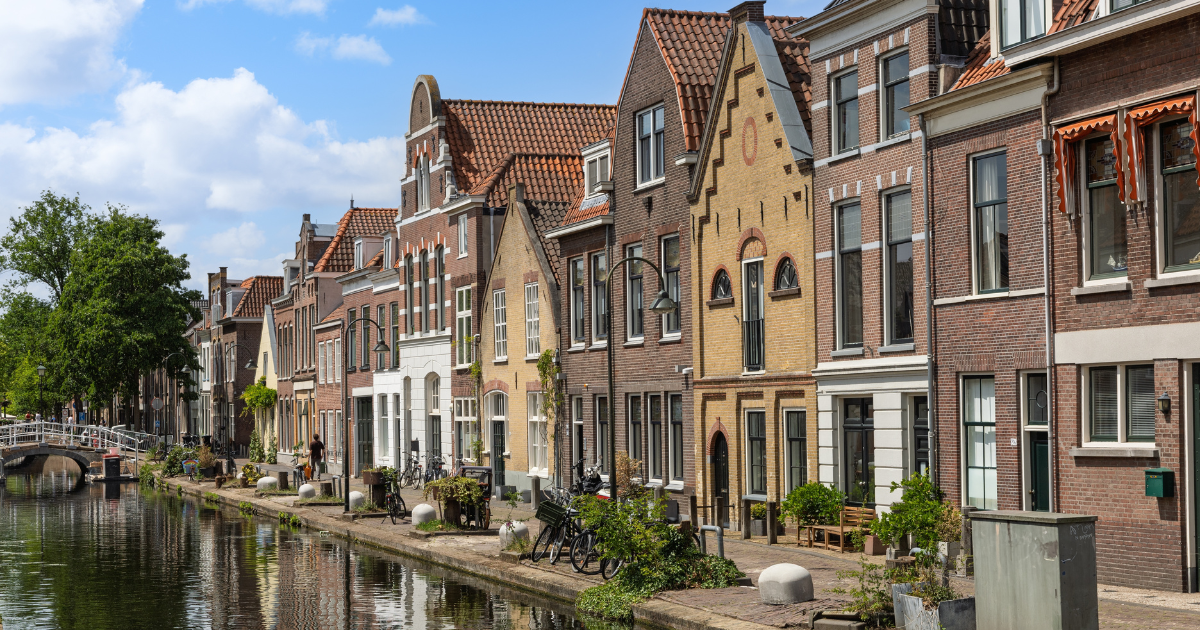 Only 5 Dutch municipalities have average housing prices under 300.000 euros