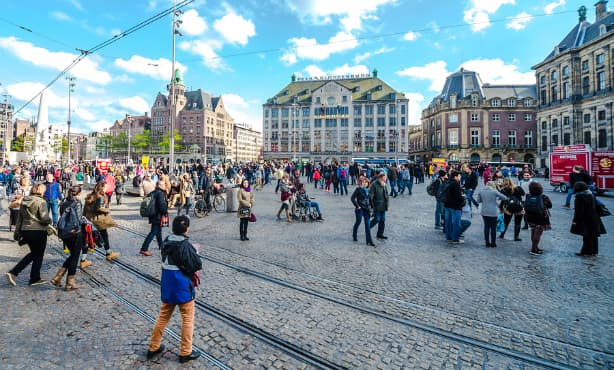 Rijksmuseum director warns Amsterdam 'too dirty and crowded' from tourists