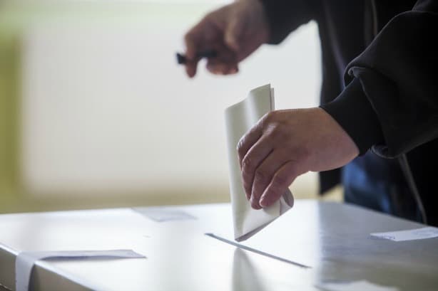 Expats eligible to vote in March 18 Water Authority elections