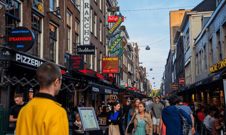 Amsterdam introduces new measures to further limit nuisance of mass tourism