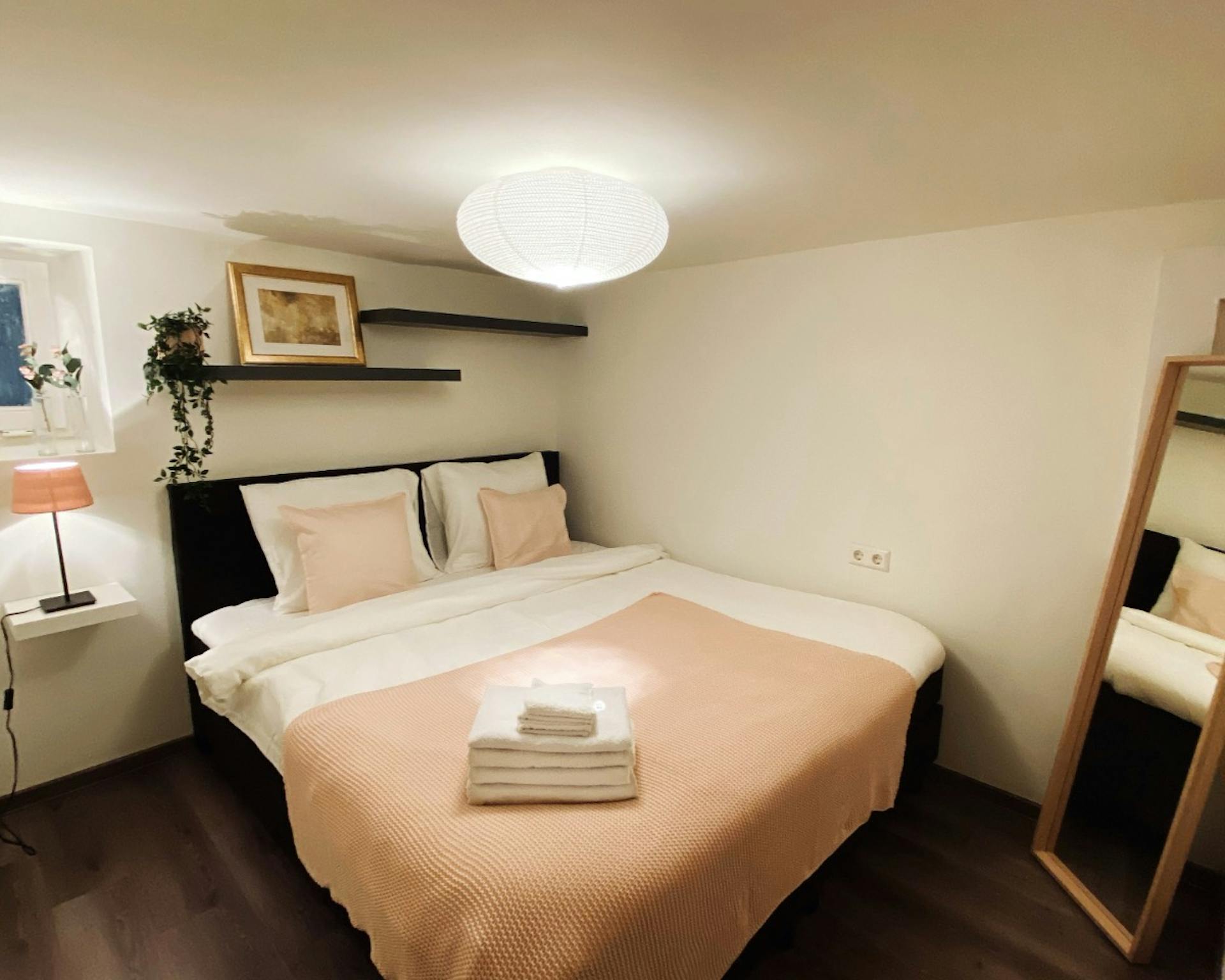 Apartment, 2e Dorpsstraat, Zeist
