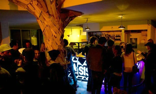 Five reasons to visit Basis, the 'bring your own food' bar in Amsterdam