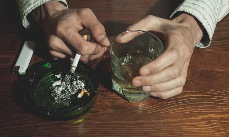 The Netherlands drank and smoked less throughout coronavirus