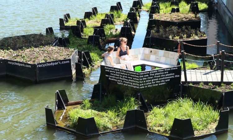 Rotterdam floating park made from recycled plastic waste