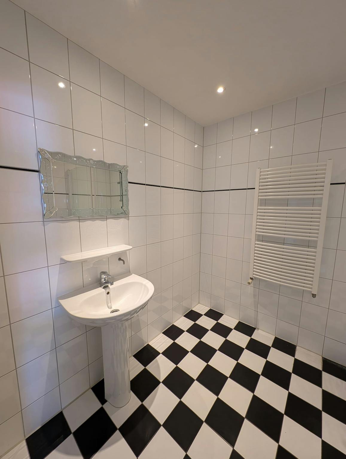 House, Middenweg, Heerhugowaard