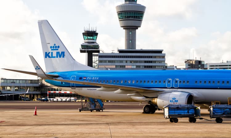 Government plan to shrink Schiphol will cost thousands of KLM jobs
