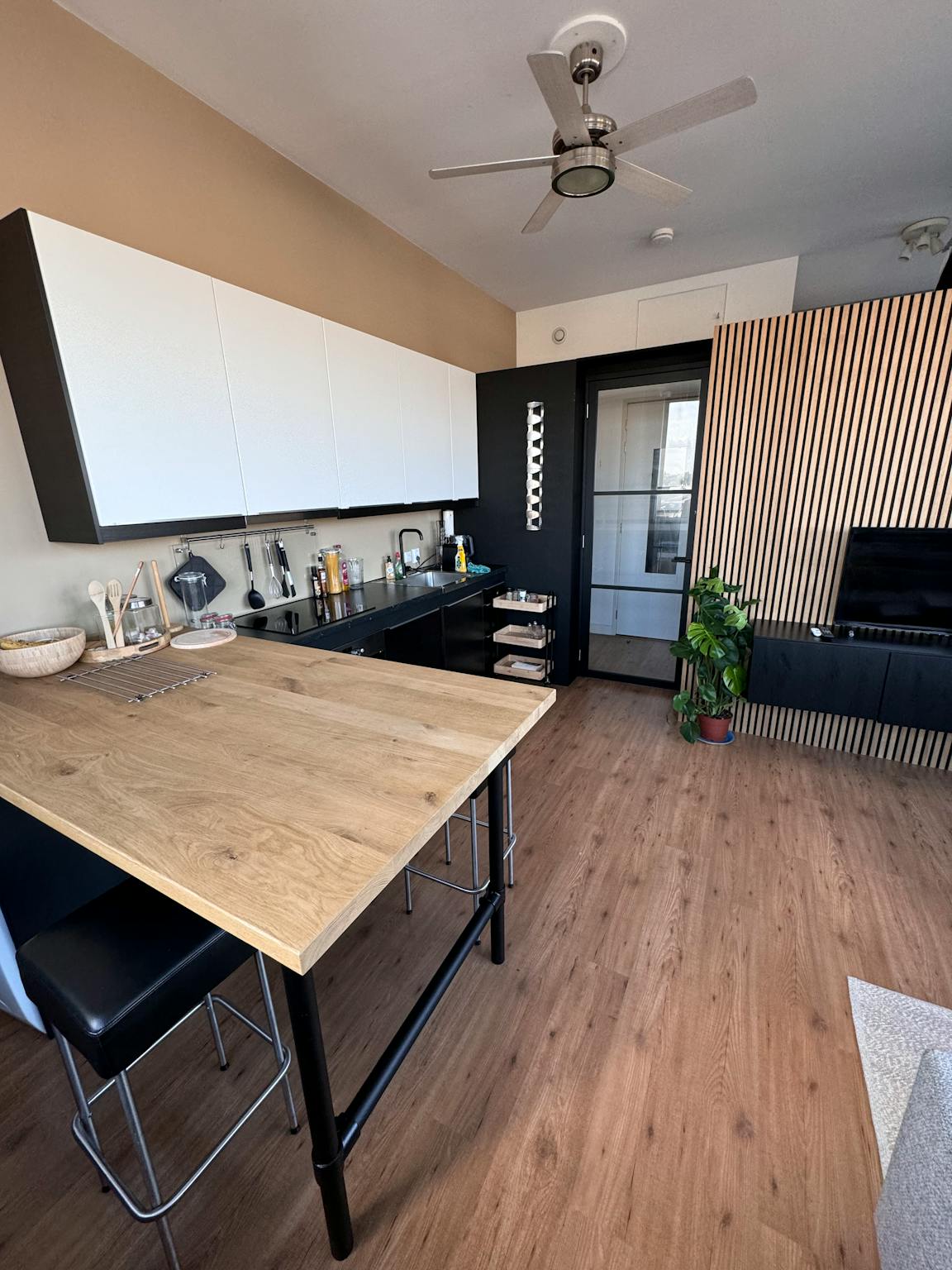 Apartment, Willem de Zwijgerlaan, Amsterdam