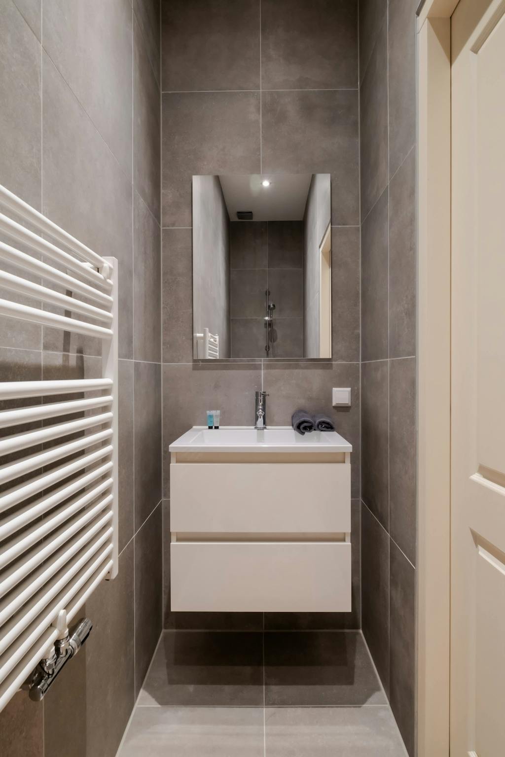 Apartment, 1e Middellandstraat, Rotterdam