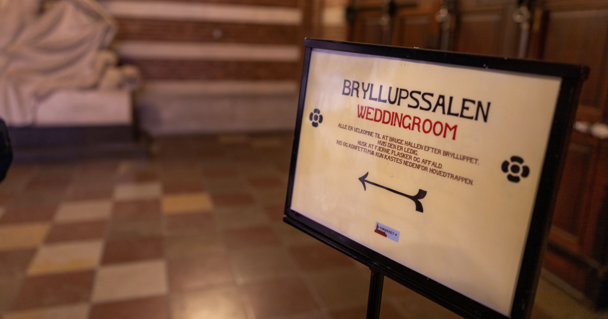 Couples married in Copenhagen entitled to refund for wedding fee