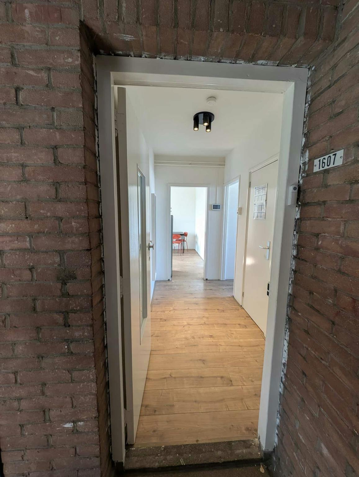 Apartment, Van Hogendorplaan, Vlaardingen