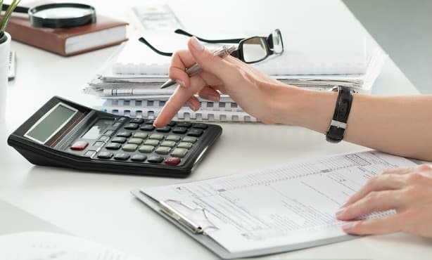 8 essential tax tips for expats in the Netherlands