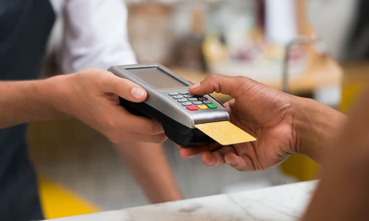 Dutch Central Bank worried: less than 4 in 10 payments made with cash