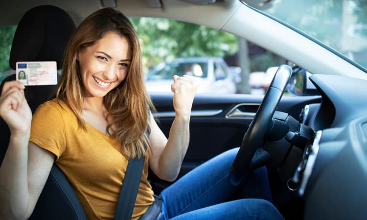 Driving lessons in Amsterdam: What you need to know