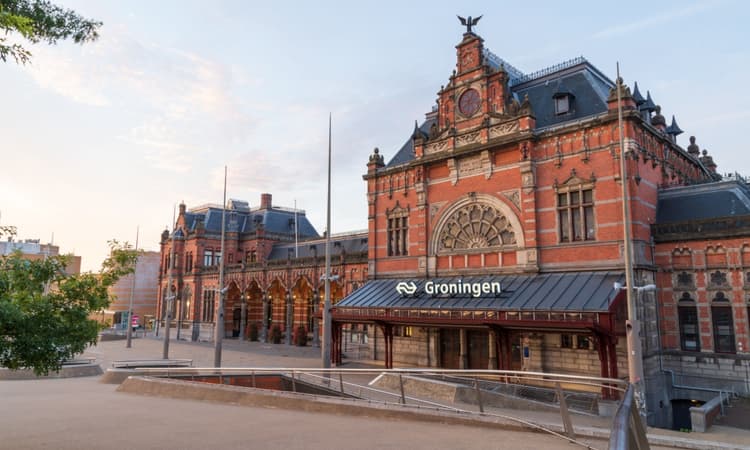 Groningen to Amsterdam train journey could be cut to 68 minutes with new line 