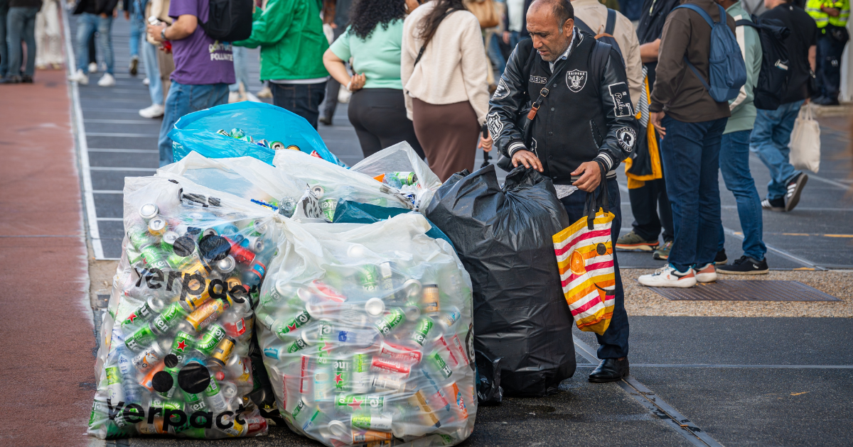 Bin designed by Amsterdam students to separate statiegeld deposits goes viral