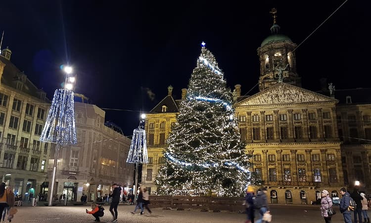 [Video] Dutch shopping streets before and after lockdown